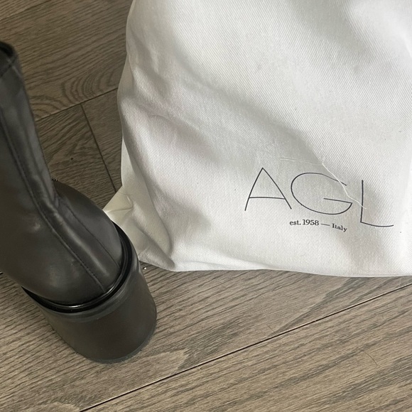 AGL Black Chunky Ankle Boots with Platform - Picture 6 of 11
